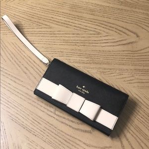 Late Spade black and cream wallet/wristlet